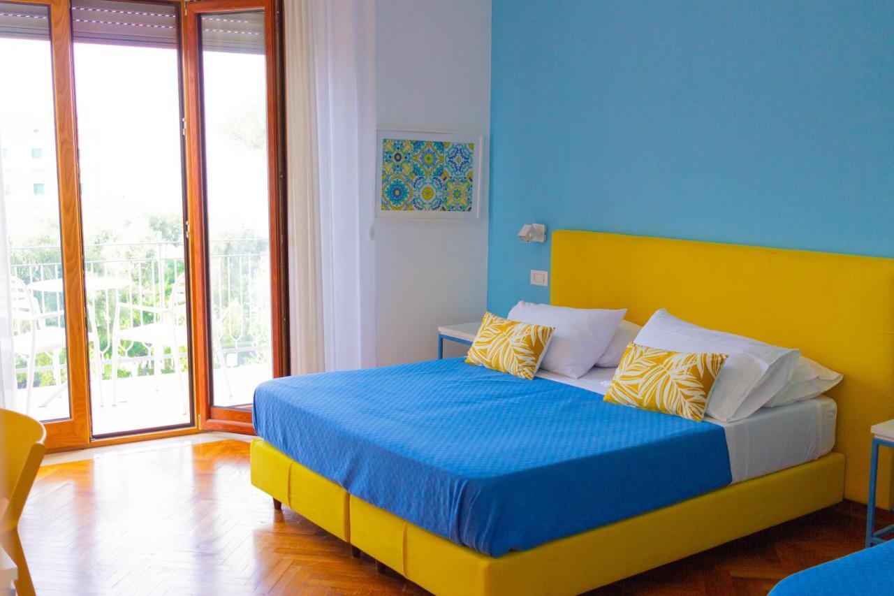 Sorrento Central And Sea View Flats מראה חיצוני תמונה