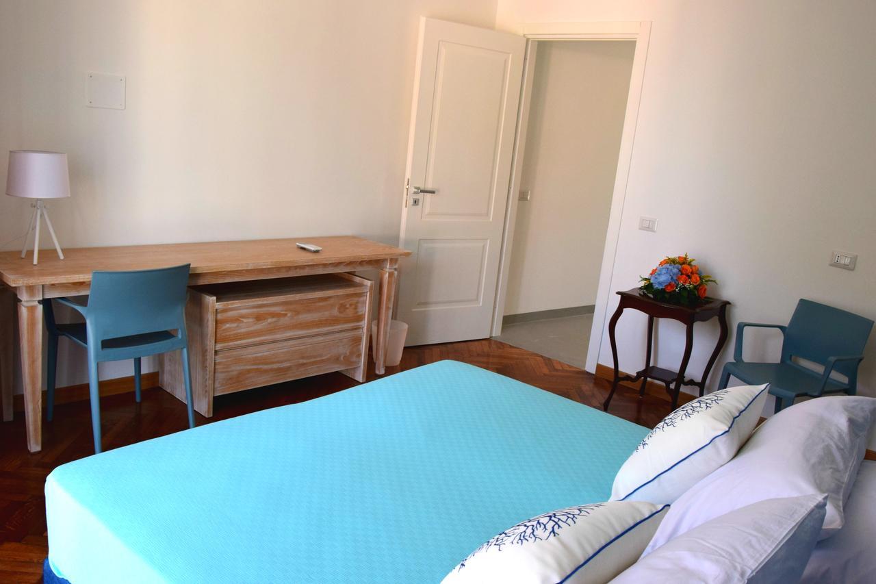 Sorrento Central And Sea View Flats מראה חיצוני תמונה