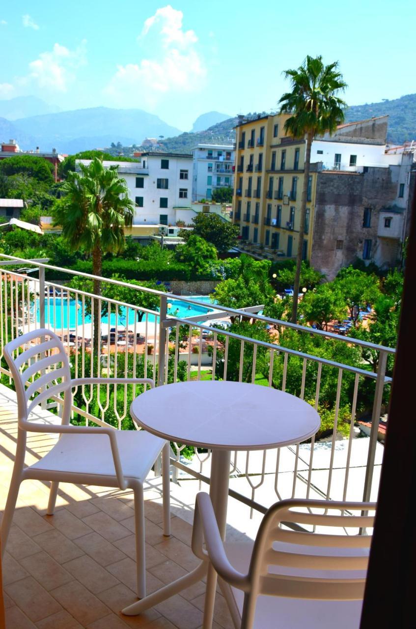 Sorrento Central And Sea View Flats מראה חיצוני תמונה