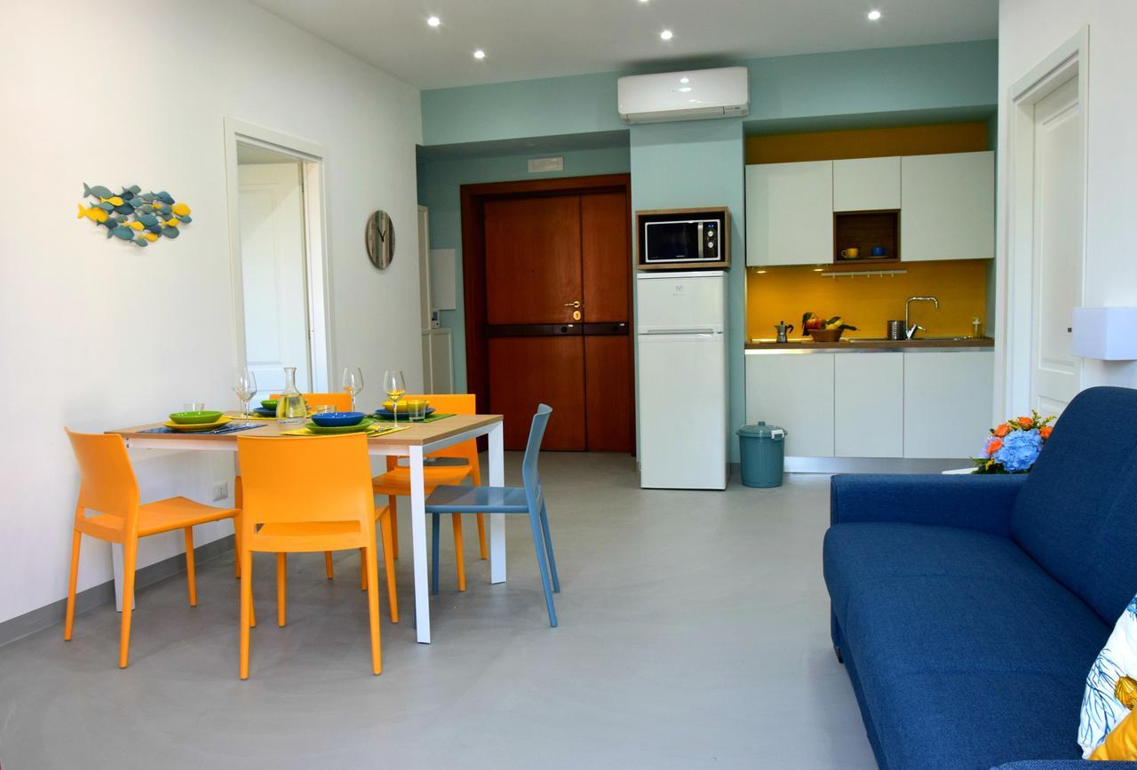 Sorrento Central And Sea View Flats מראה חיצוני תמונה